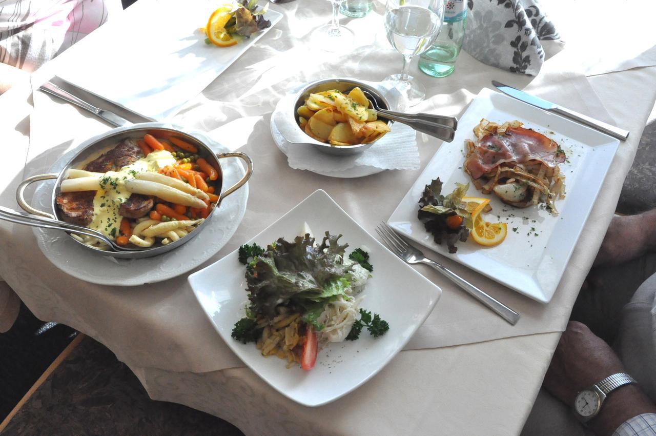 Hotel Eifelperle Laubach  エクステリア 写真